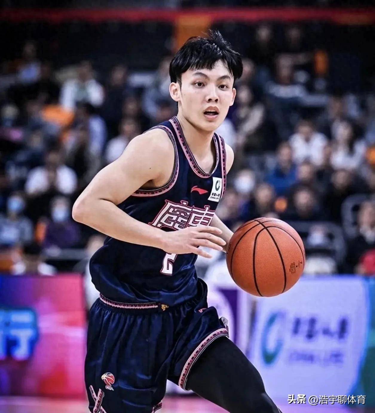 BOB体育包含集结日CBA常规赛传出新动向，里尔状态回暖，管理层表态——态度坚定，球队文化再被提及的词条